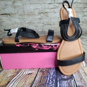 Qupid New Sandals Size 9